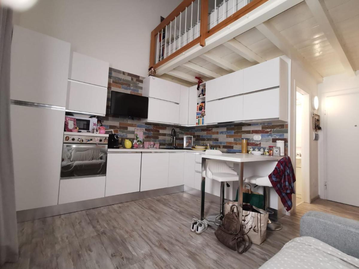 White House Apartment เบรเชีย ภายนอก รูปภาพ